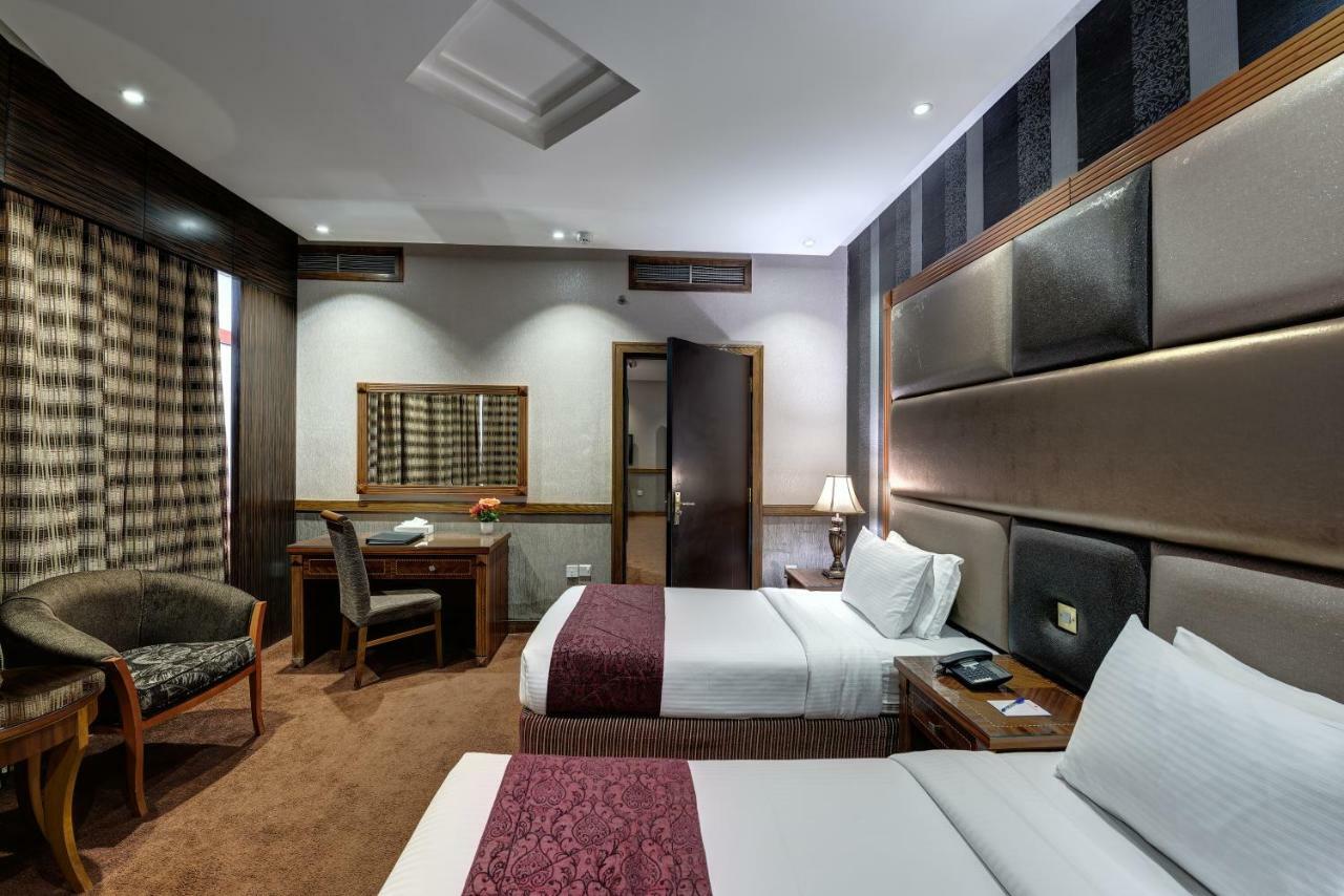 Delmon Palace Hotel Dubai Bagian luar foto