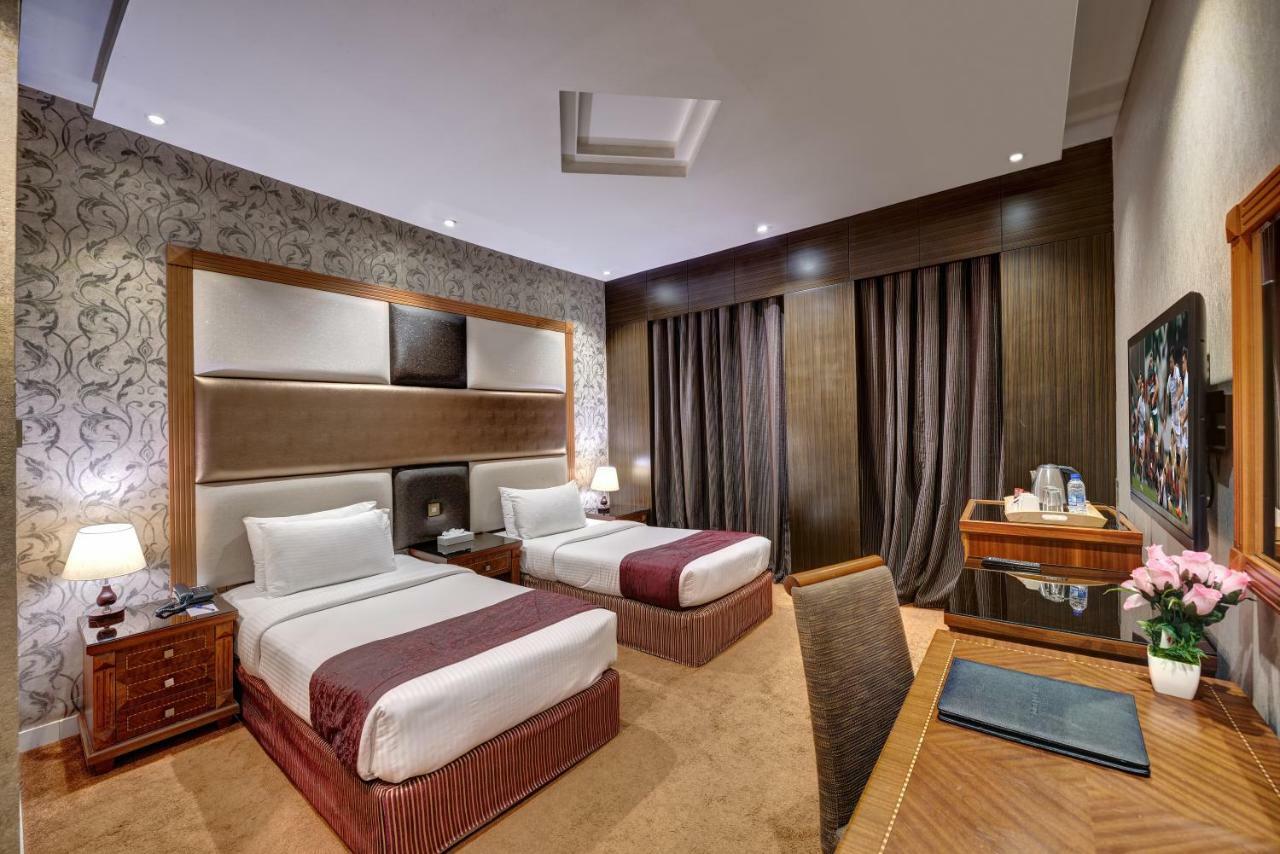 Delmon Palace Hotel Dubai Bagian luar foto