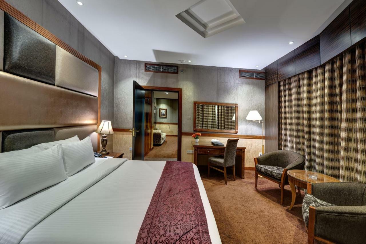 Delmon Palace Hotel Dubai Bagian luar foto