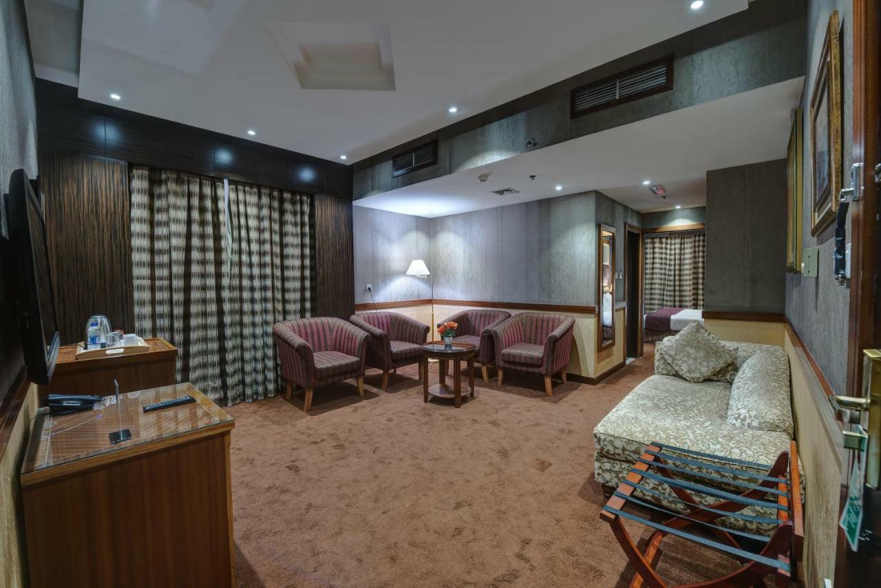 Delmon Palace Hotel Dubai Bagian luar foto