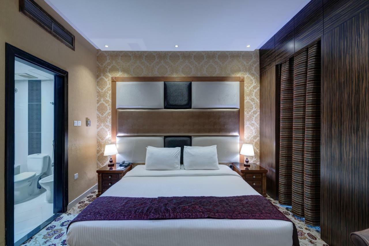 Delmon Palace Hotel Dubai Bagian luar foto