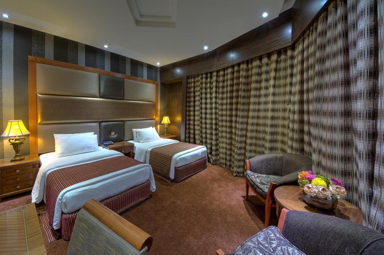 Delmon Palace Hotel Dubai Ruang foto